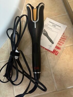 CHI Spin and Curl Auto Rotating Curling Iron in Black and Gold Make Offer!